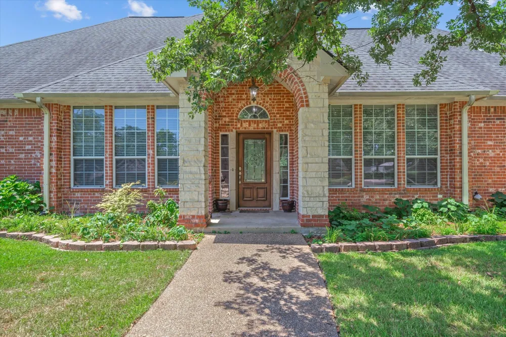 690 County Road 2310 Mineola, TX 75773