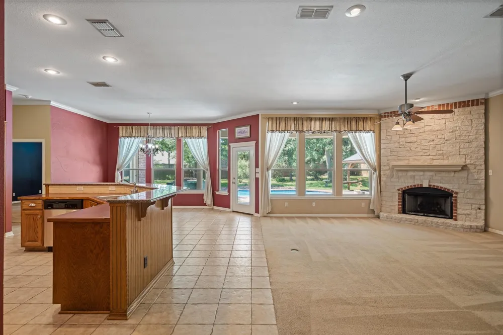 690 County Road 2310 Mineola, TX 75773
