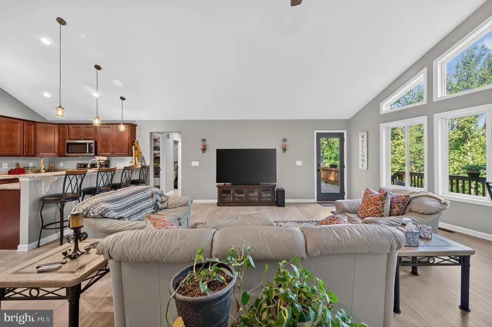 515 RED BUD LANE Front Royal, VA 22630
