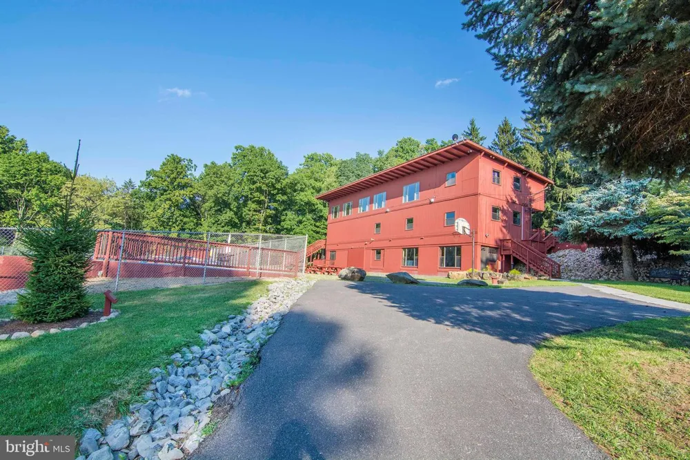515 RED BUD LANE Front Royal, VA 22630