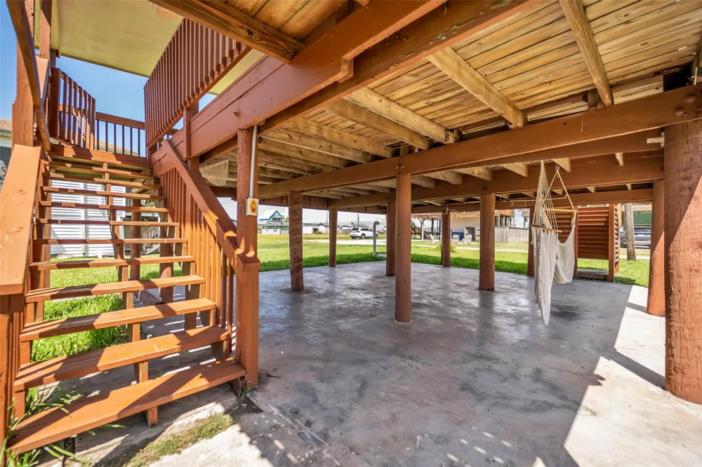 411 Olive Street Surfside Beach, TX 77541