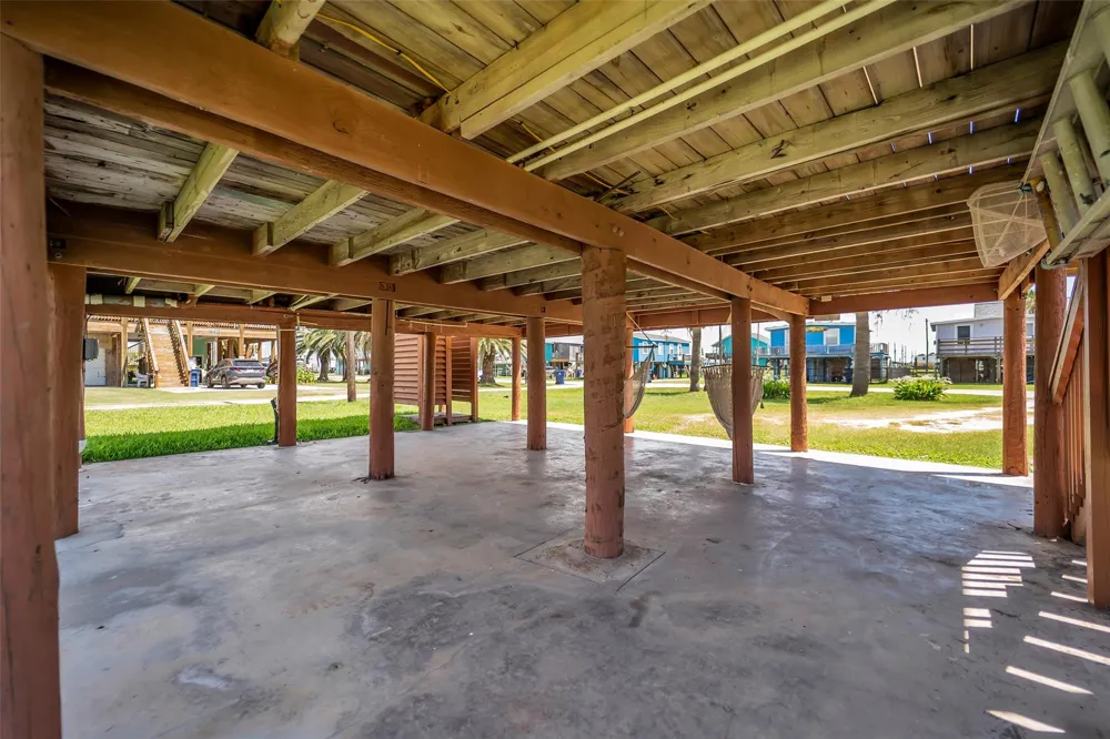 411 Olive Street Surfside Beach, TX 77541
