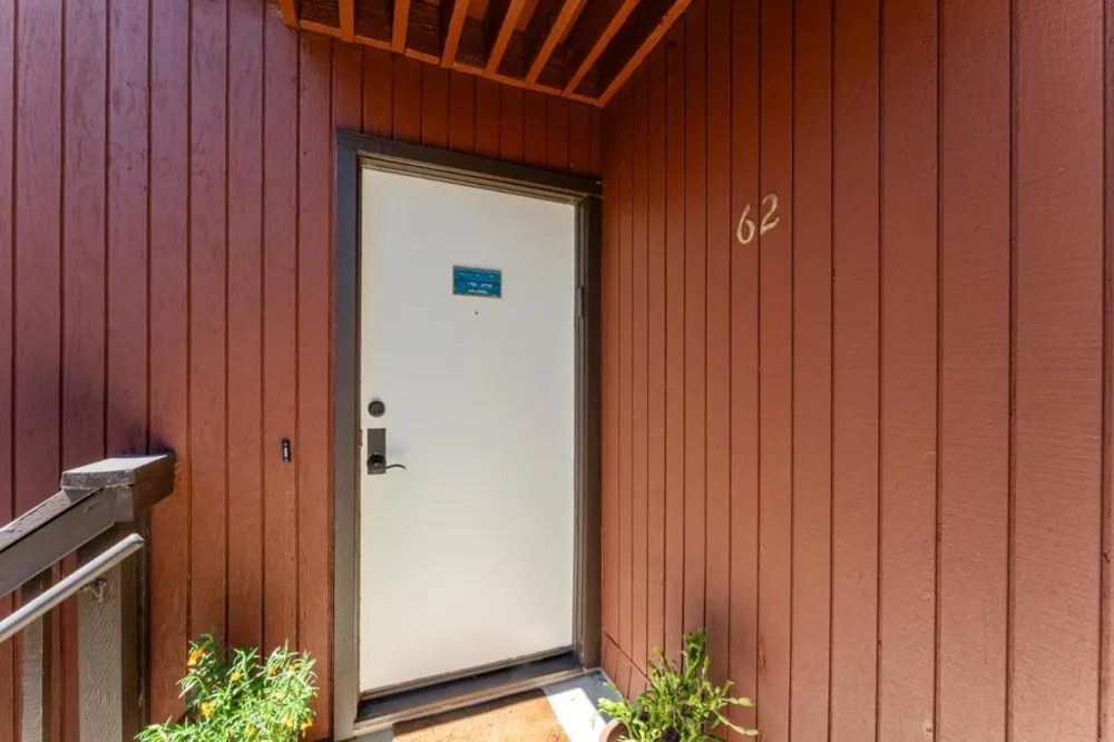 62 Pearce Mitchell Place #62 Stanford, CA 94305