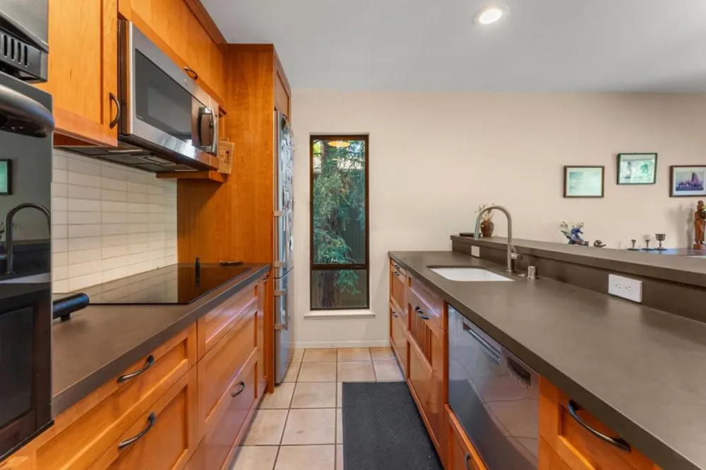 62 Pearce Mitchell Place #62 Stanford, CA 94305