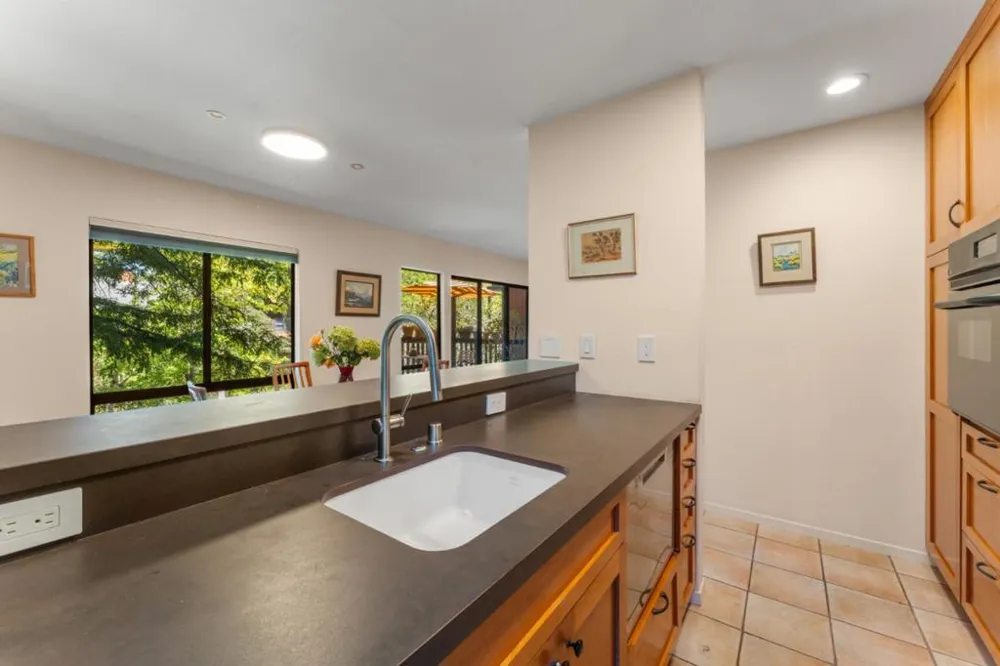 62 Pearce Mitchell Place #62 Stanford, CA 94305