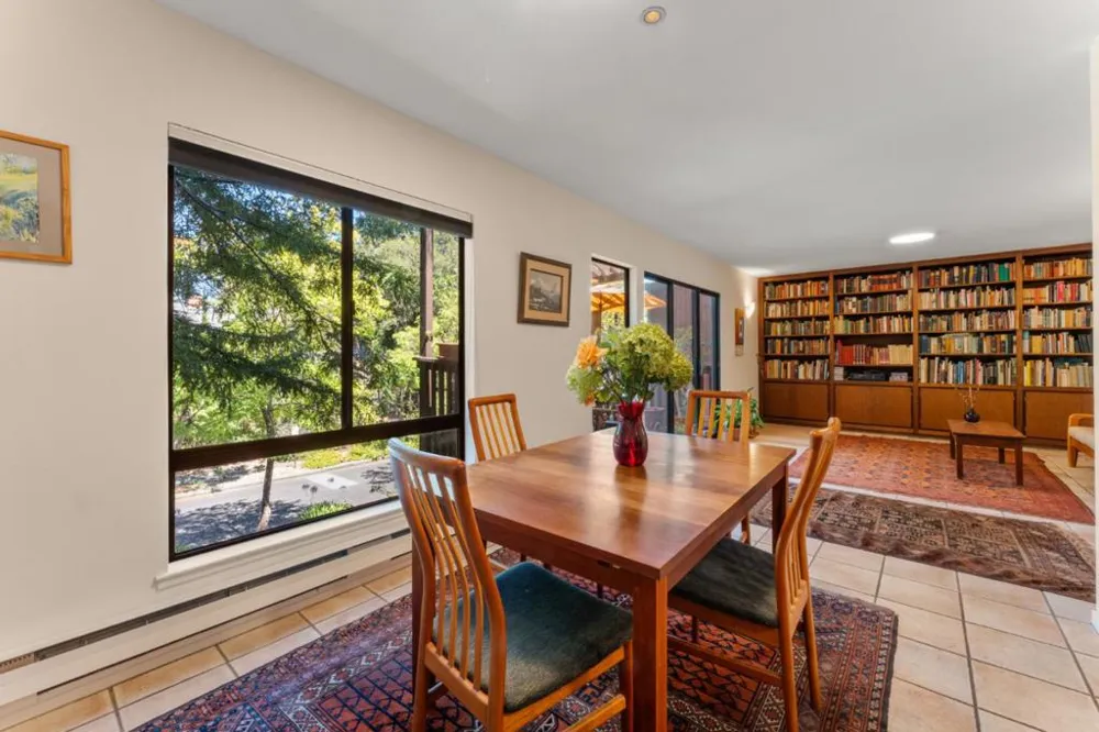 62 Pearce Mitchell Place #62 Stanford, CA 94305