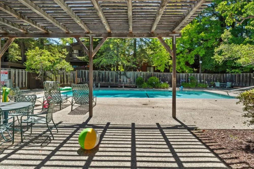 62 Pearce Mitchell Place #62 Stanford, CA 94305