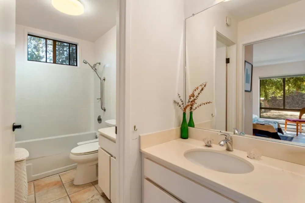 62 Pearce Mitchell Place #62 Stanford, CA 94305