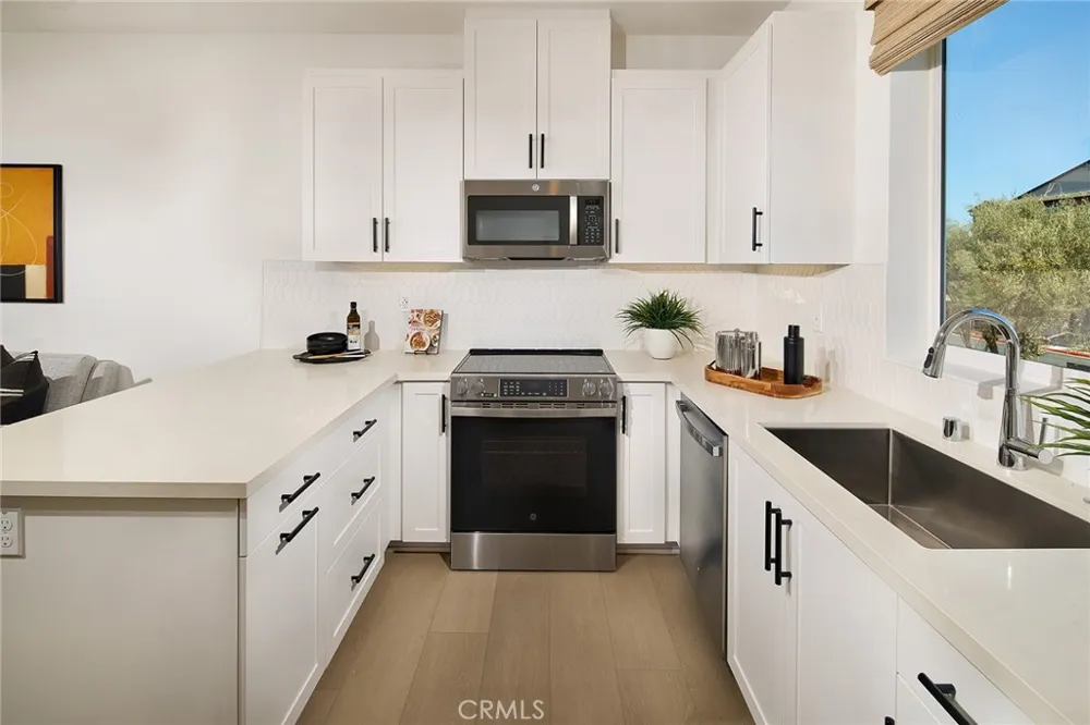 1425 E Via Acero Placentia, CA 92870