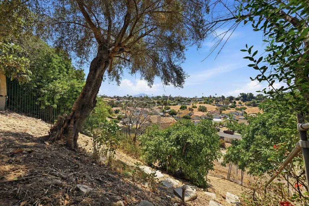 755 Peggy Drive San Diego, CA 92114