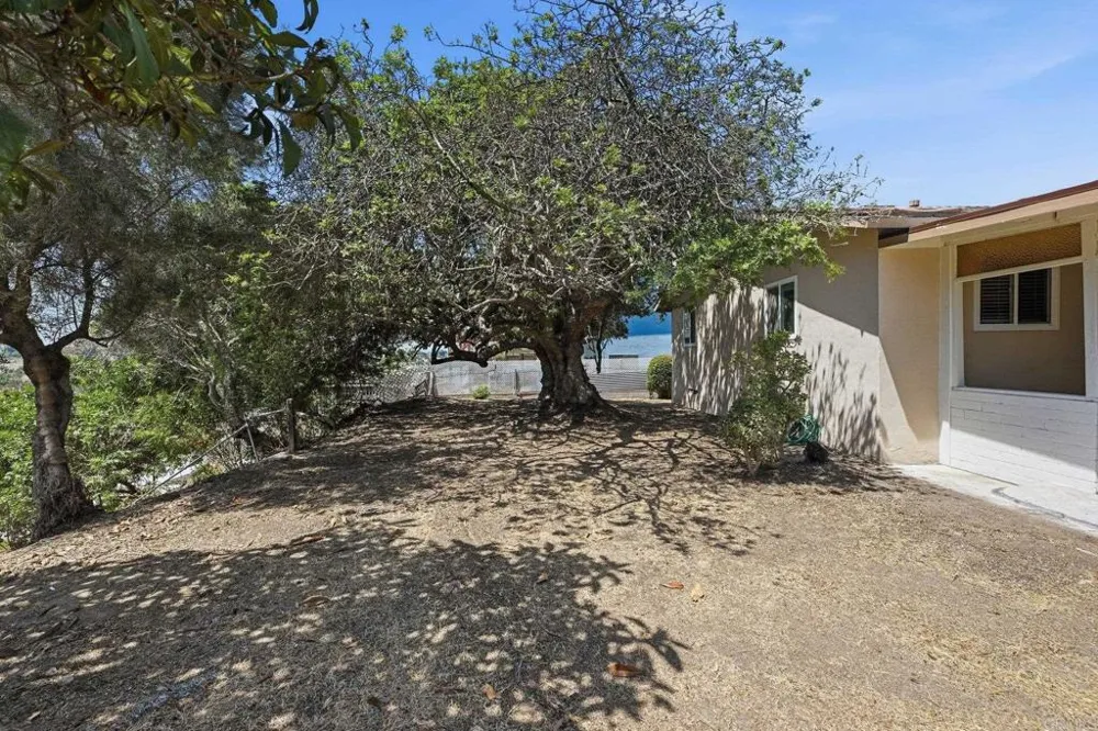 755 Peggy Drive San Diego, CA 92114