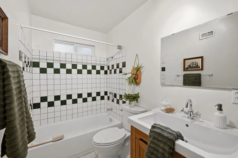 755 Peggy Drive San Diego, CA 92114