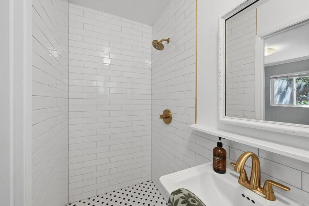 755 Peggy Drive San Diego, CA 92114