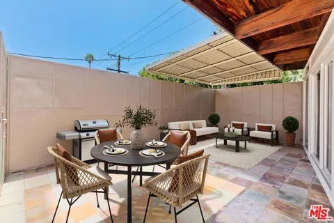 609 Doheny Drive #C