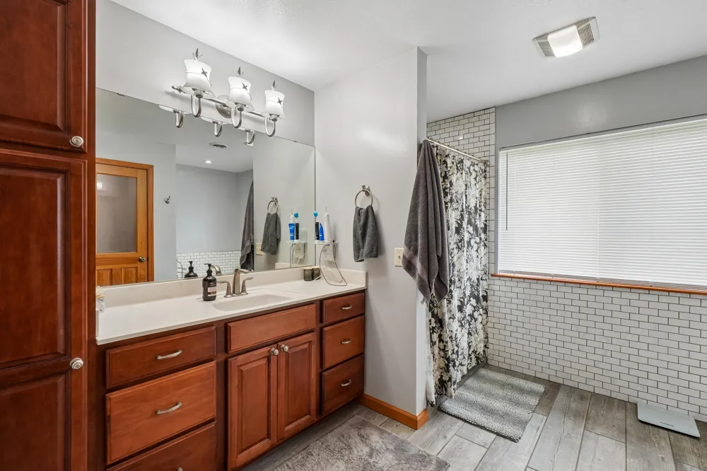 1092 Rose Road Petersburg, MI 49270