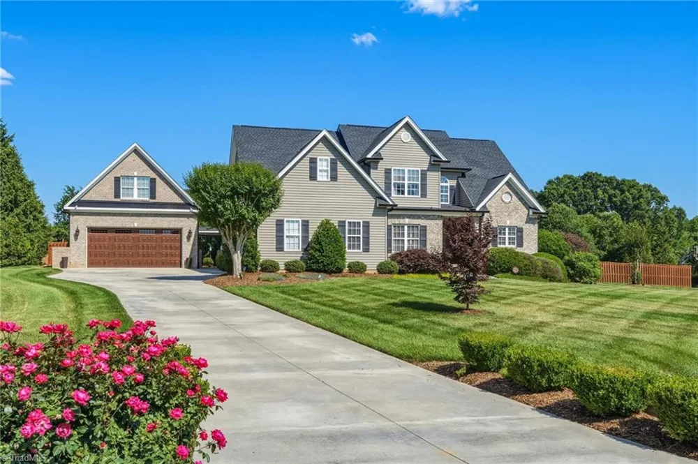 8186 McClanahan Drive Browns Summit, NC 27214