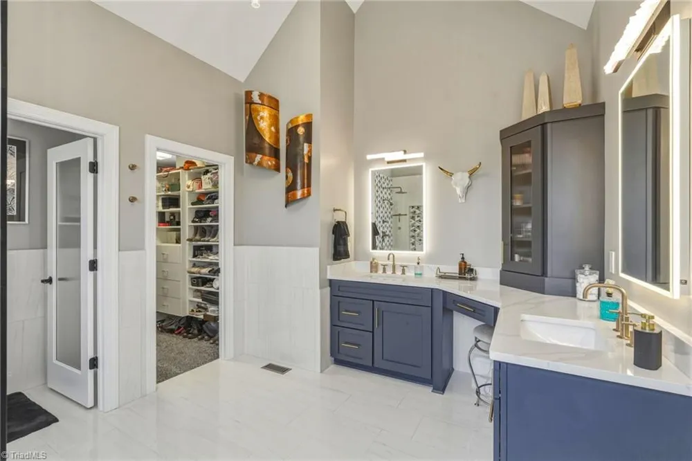 8186 McClanahan Drive Browns Summit, NC 27214