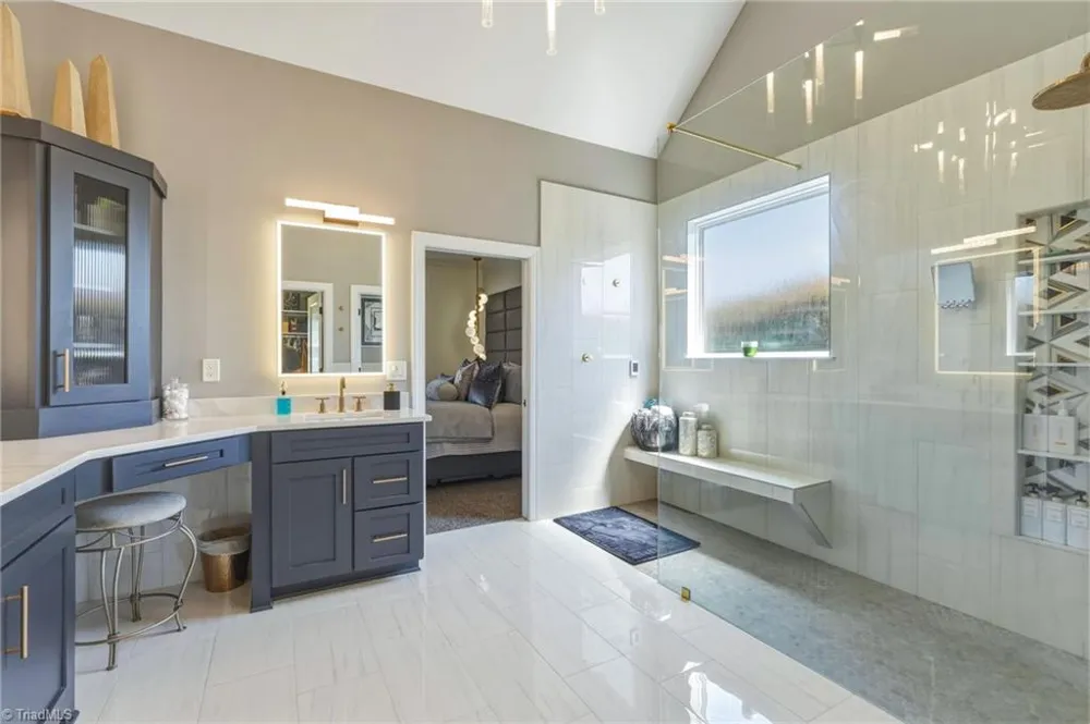 8186 McClanahan Drive Browns Summit, NC 27214