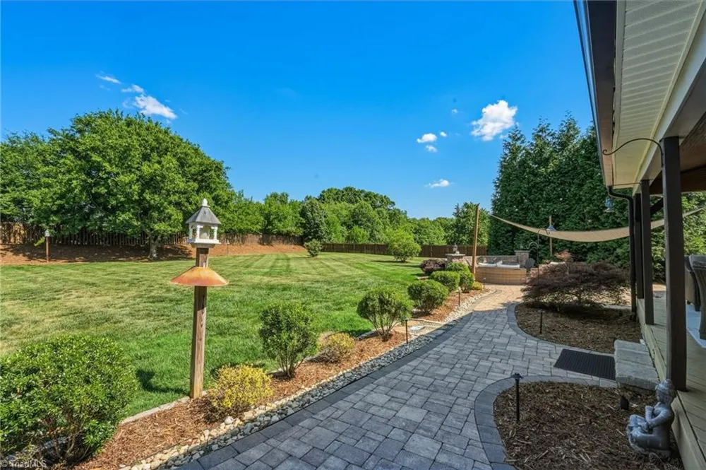 8186 McClanahan Drive Browns Summit, NC 27214