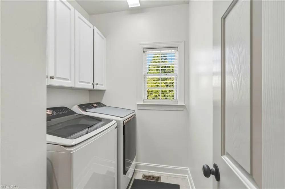 8186 McClanahan Drive Browns Summit, NC 27214