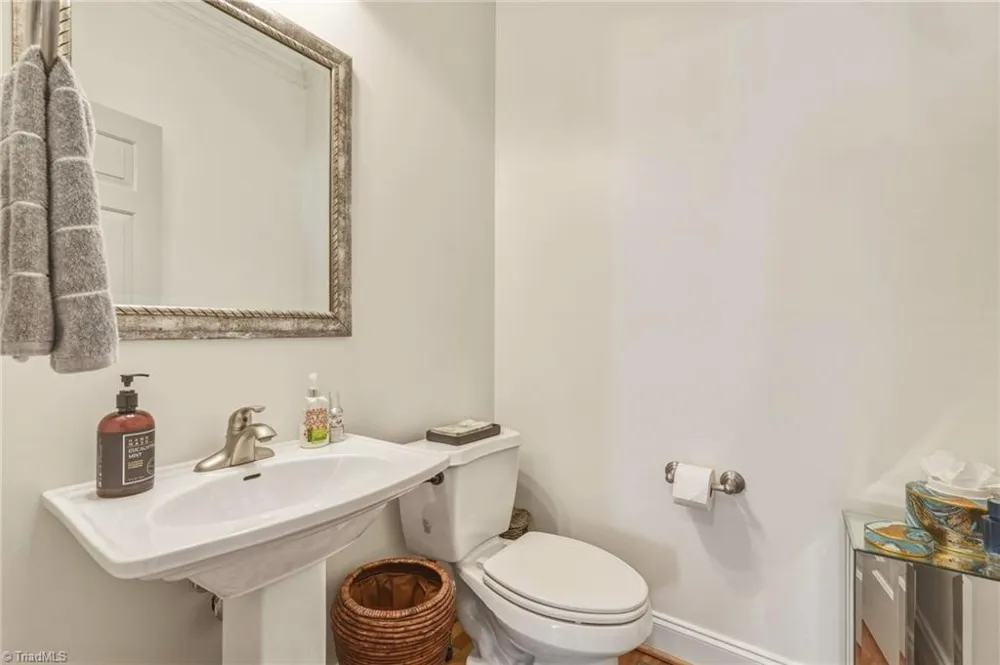 8186 McClanahan Drive Browns Summit, NC 27214