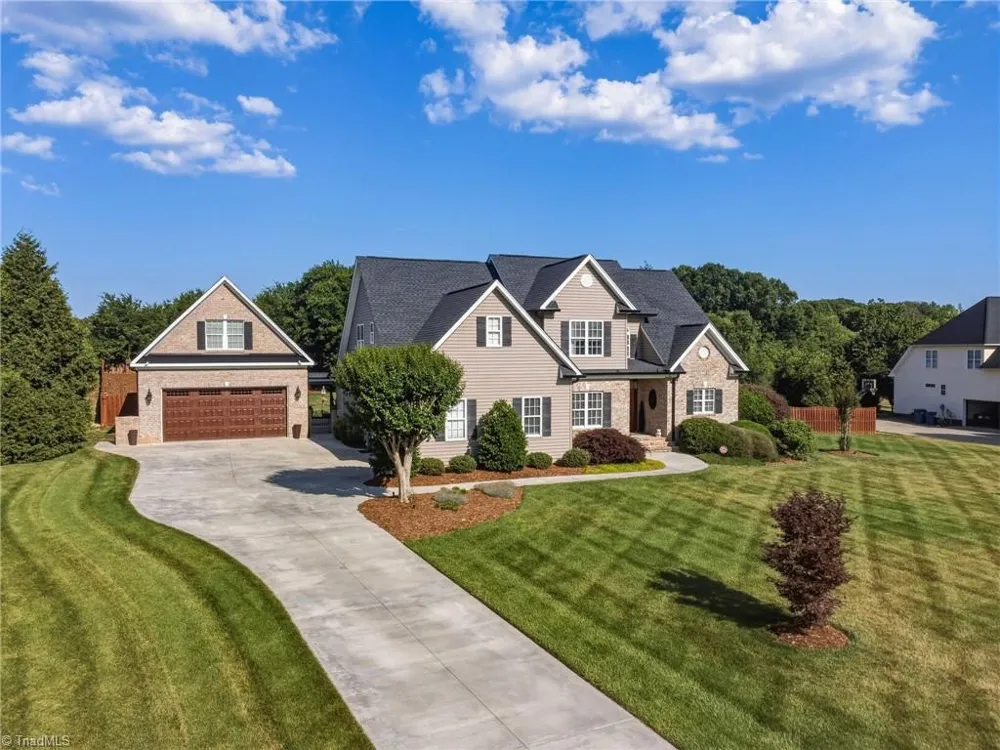 8186 McClanahan Drive Browns Summit, NC 27214