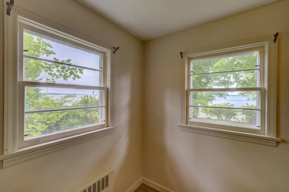 11111 S W Bayshore Drive Elmwood Charter Township, MI 49684