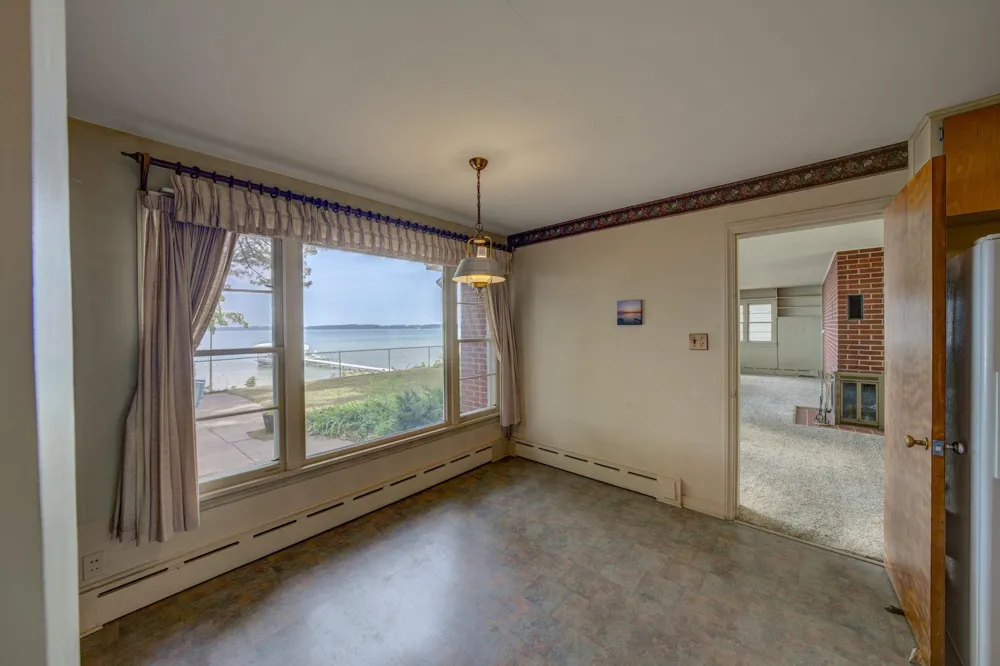 11111 S W Bayshore Drive Elmwood Charter Township, MI 49684