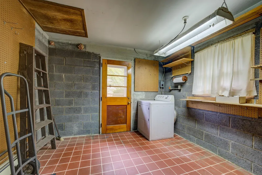 11111 S W Bayshore Drive Elmwood Charter Township, MI 49684