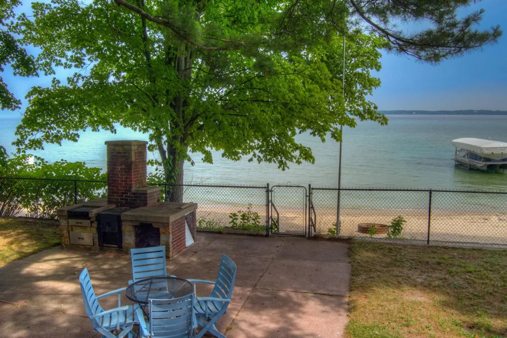 11111 S W Bayshore Drive Elmwood Charter Township, MI 49684