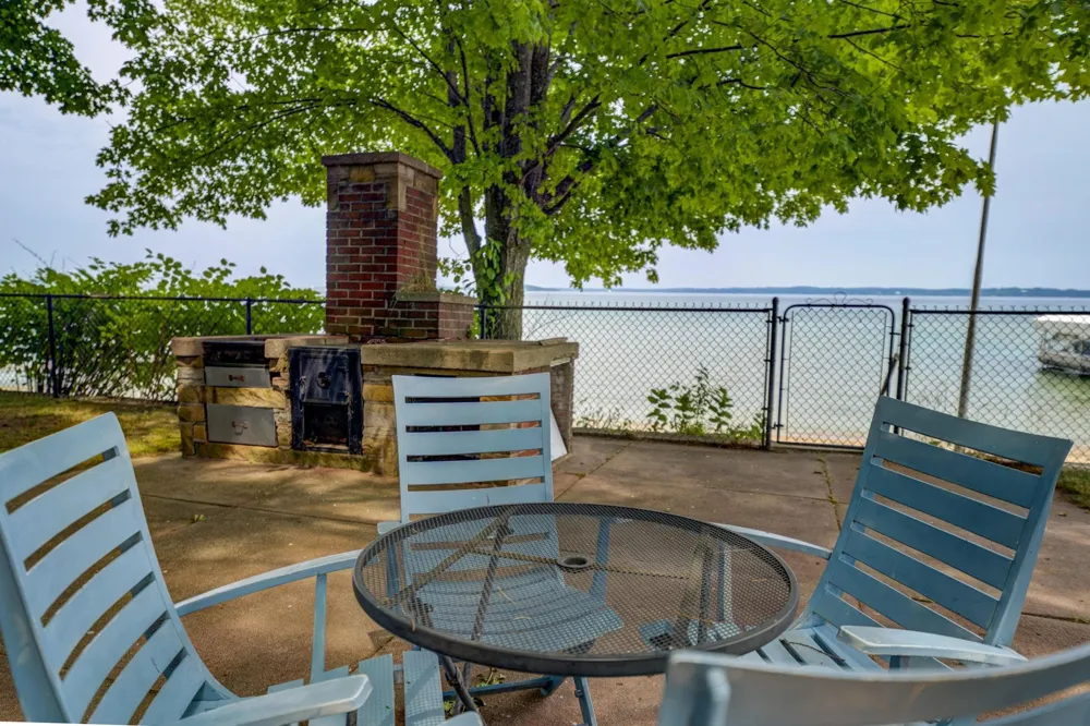 11111 S W Bayshore Drive Elmwood Charter Township, MI 49684