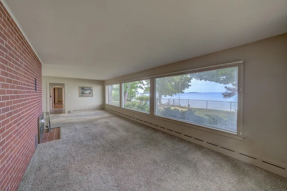 11111 S W Bayshore Drive Elmwood Charter Township, MI 49684