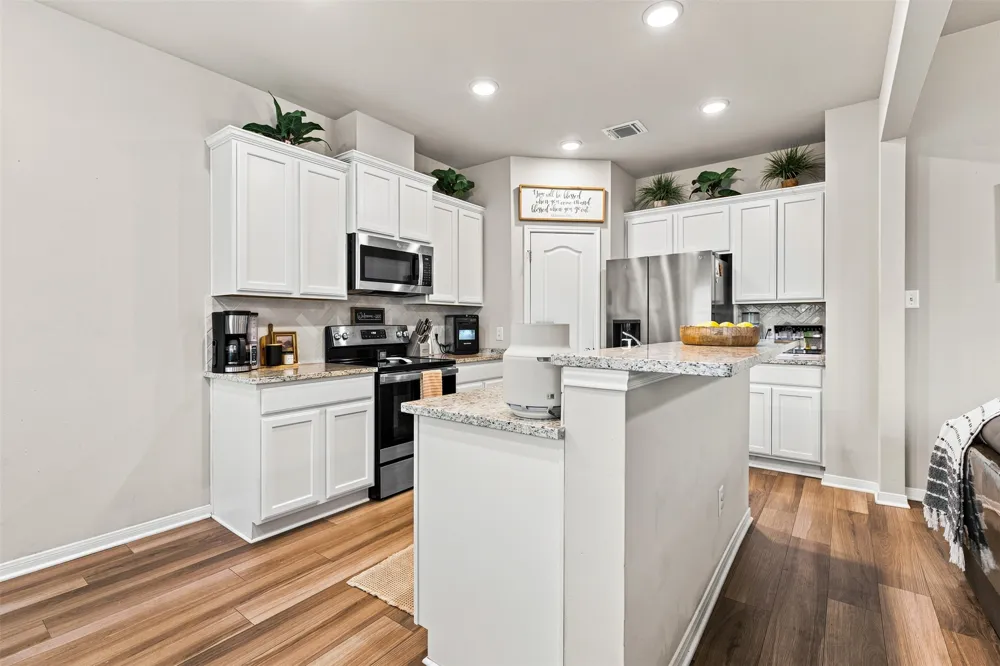 11117 Solar Street Lorena, TX 76655