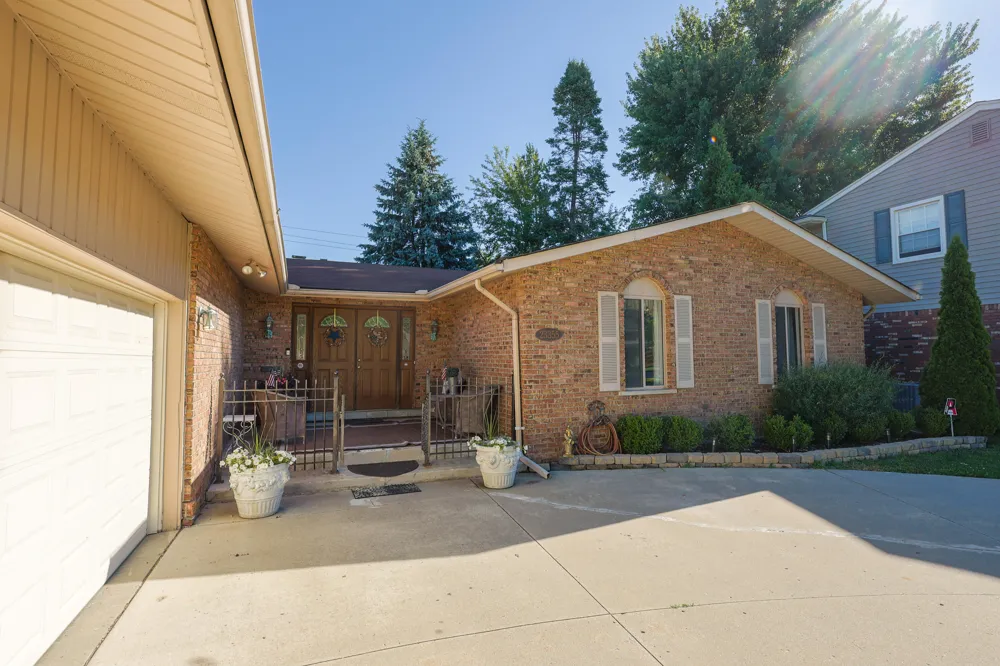 23355 Robert John Street Saint Clair Shores, MI 48080