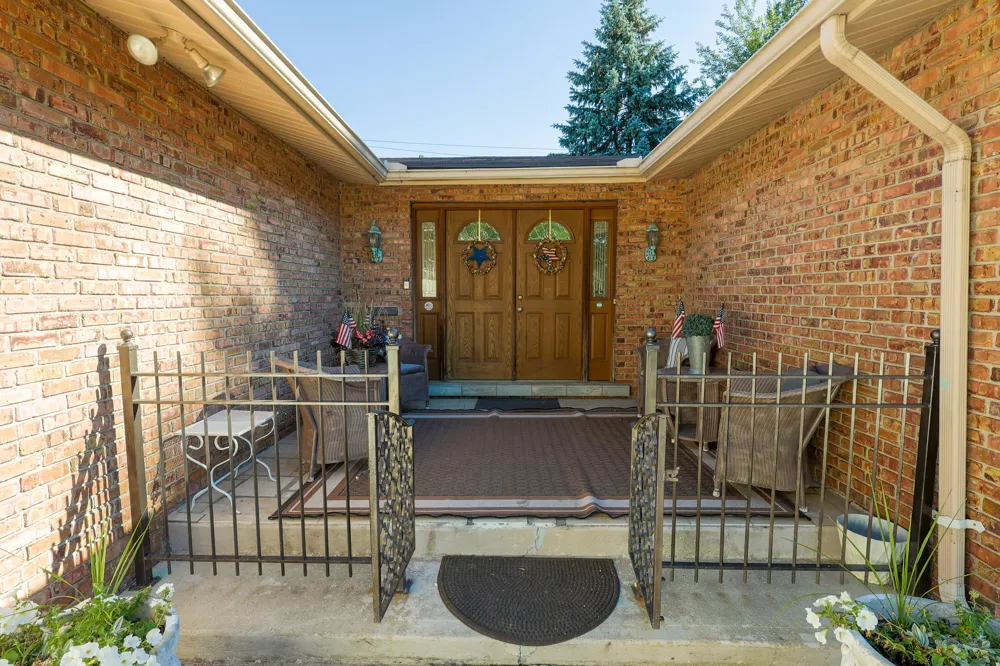 23355 Robert John Street Saint Clair Shores, MI 48080