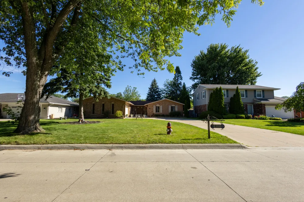 23355 Robert John Street Saint Clair Shores, MI 48080