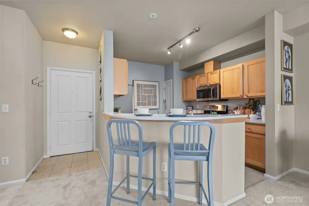 560 225th Lane NE #B202 Sammamish, WA 98074