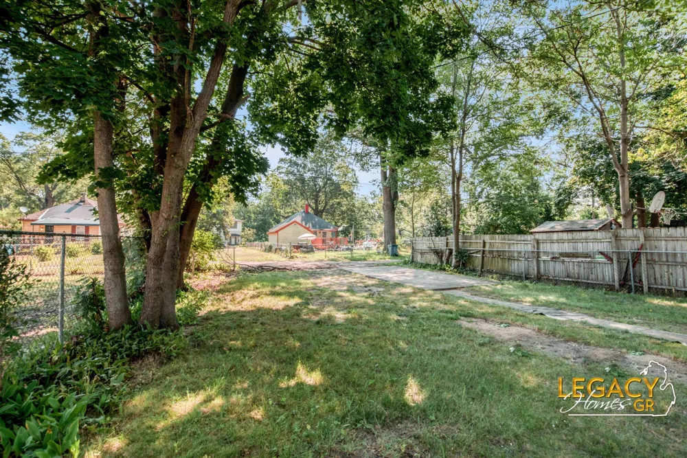 2232 5th Street Muskegon Heights City, MI 49444