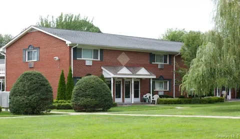 125 Terryville Road #7E