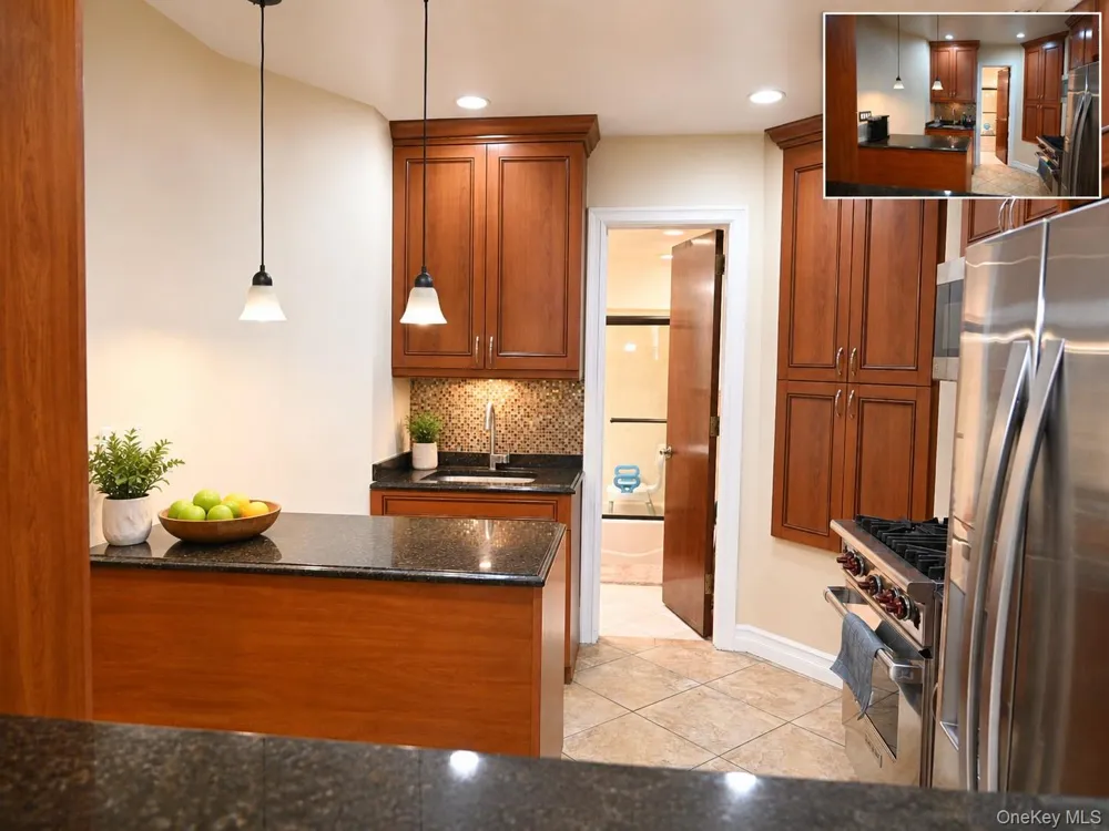 326 E 93rd Street New York (Manhattan), NY 10128