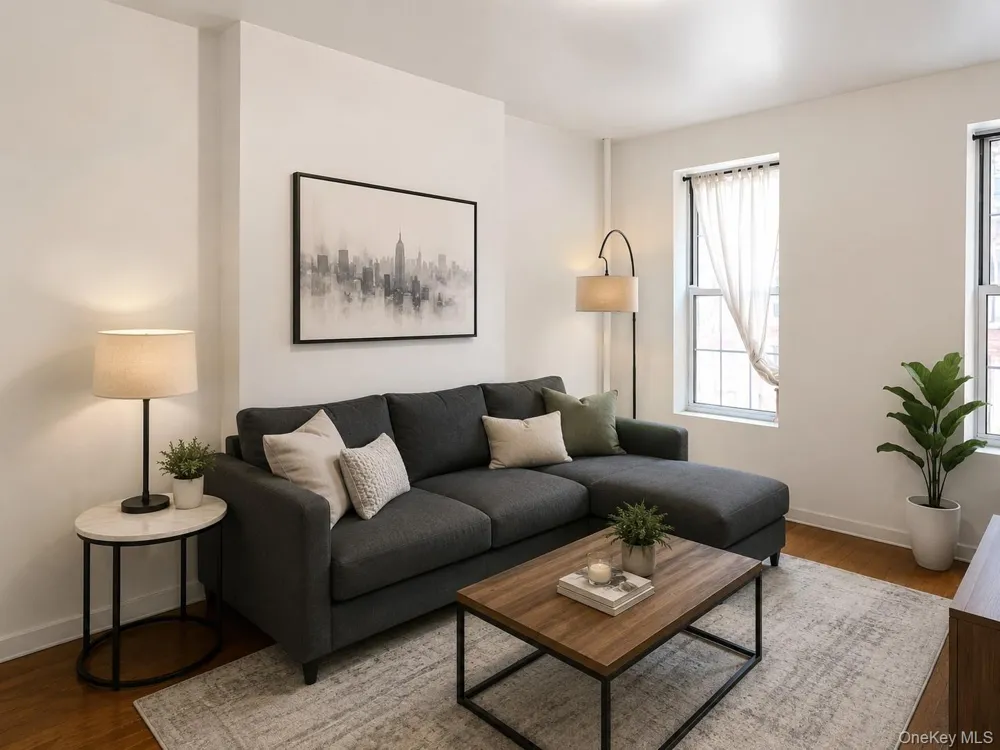 326 E 93rd Street New York (Manhattan), NY 10128
