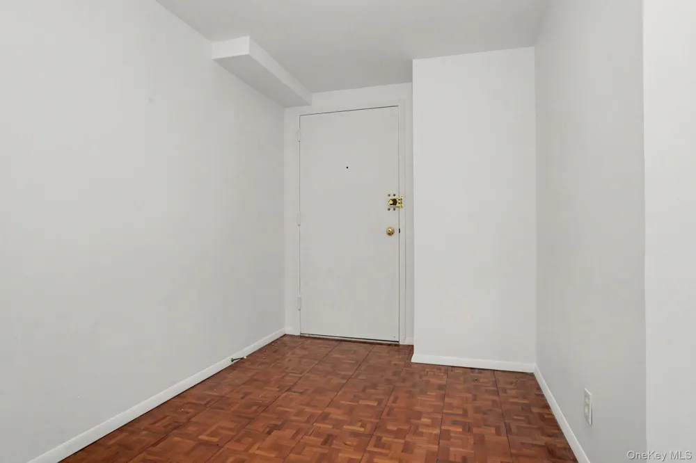 18 Shady Glen Court #403 New Rochelle, NY 10805