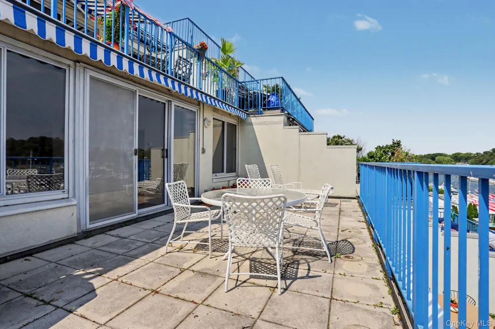 18 Shady Glen Court #403 New Rochelle, NY 10805