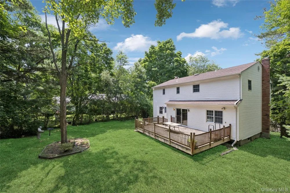 49 Old Town Lane Huntington, NY 11743