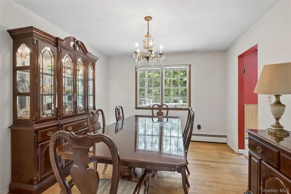 49 Old Town Lane Huntington, NY 11743