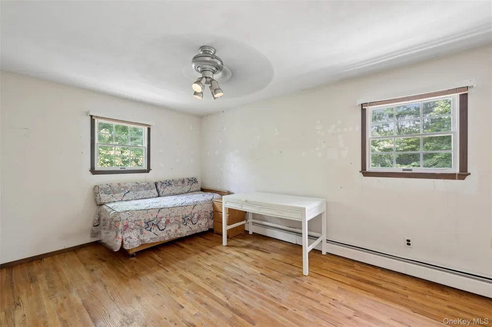 49 Old Town Lane Huntington, NY 11743