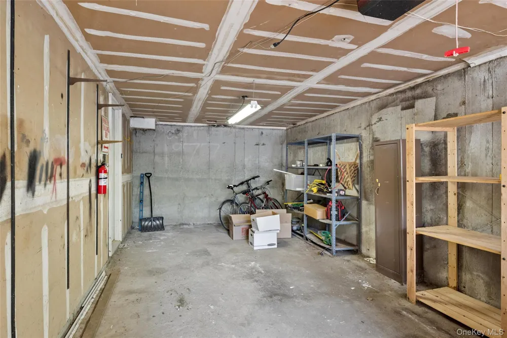 49 Old Town Lane Huntington, NY 11743