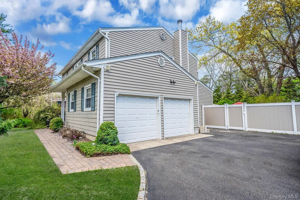 3 Otsego Avenue Dix Hills, NY 11746