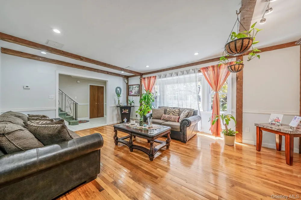 3 Otsego Avenue Dix Hills, NY 11746