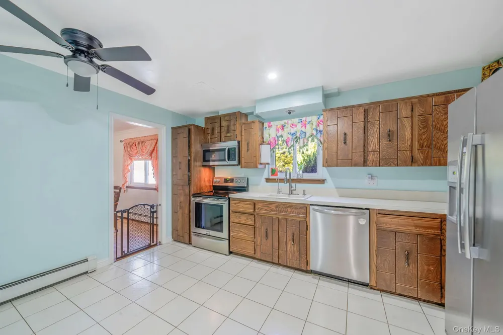 3 Otsego Avenue Dix Hills, NY 11746
